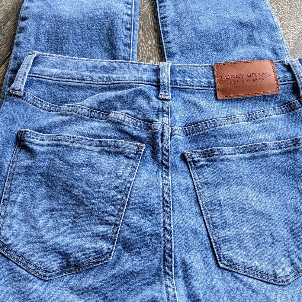 Lucky Brand High Rise Skinny Bridgette, Light Wash Distressed Jeans, Size 6/28 - Picture 7 of 9